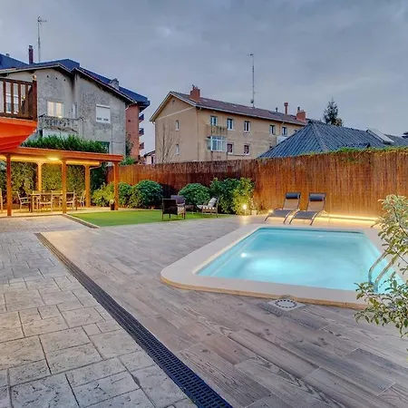 Oasis By Sanse Holidays *